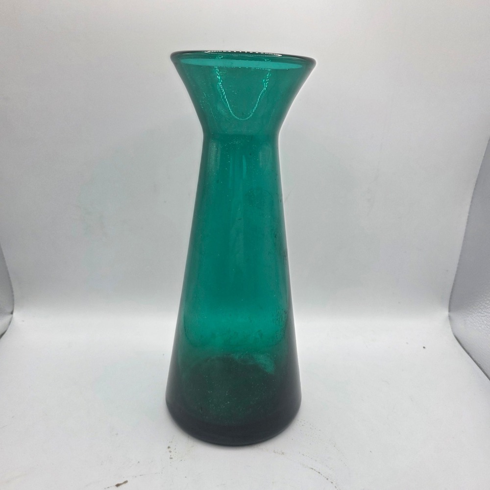 Vintage Emerald Green Handblown Glass Conical Bud Vase Mid Century Modern Style